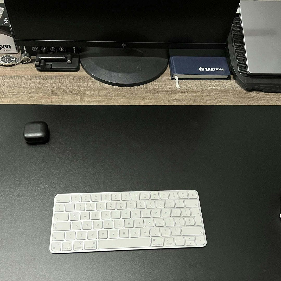 DESK MAT MAROON