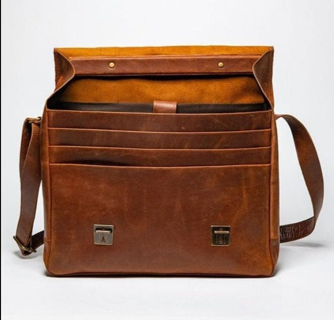 Coarse Leather Messenger 2.0 - Saddle Brown