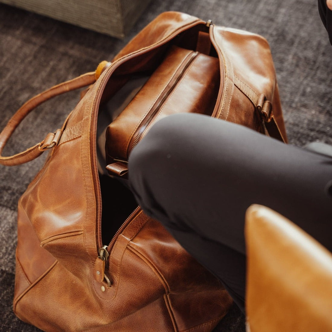 Leather Dopp Kit - Saddle Brown